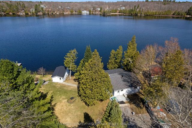 214 Parsons Way, Lanark Highlands
