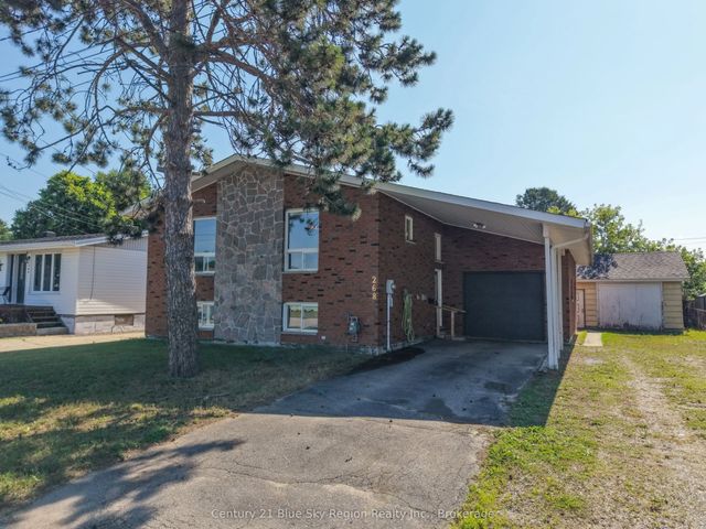 268 Levesque Street, West Nipissing