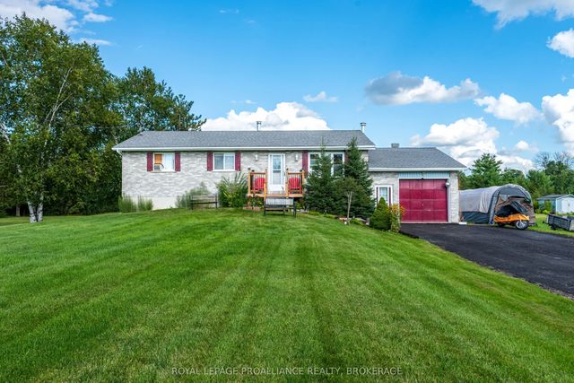 96 Colebrook Road, Stone Mills
