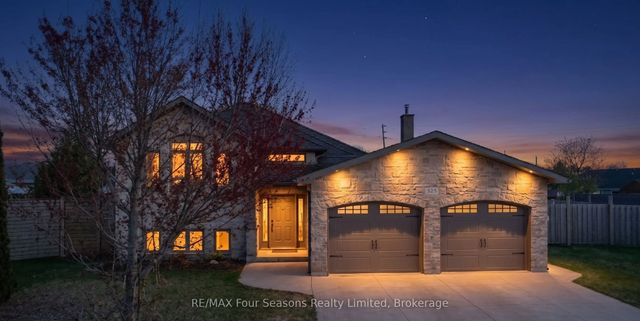 325 Gingrich Crescent, Saugeen Shores