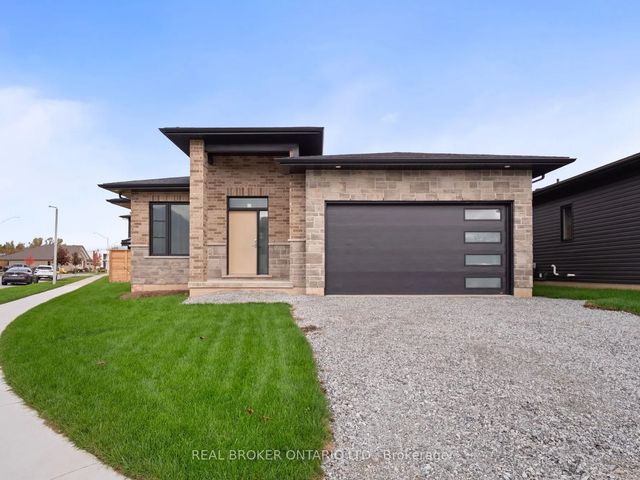 118 Willowbrook Drive, Welland
