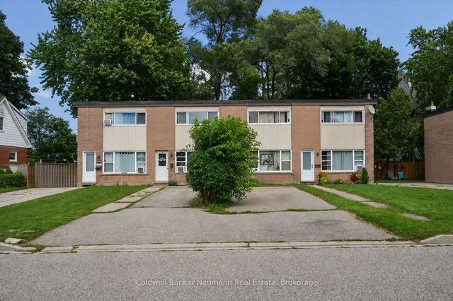 1561-1567 Queenston Road, Cambridge