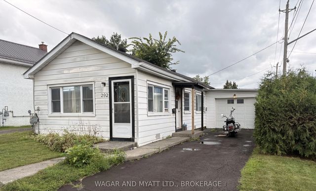 292 Camden Road, Greater Napanee
