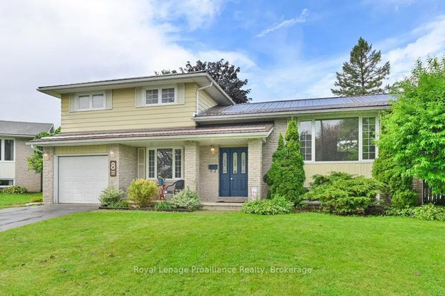 8 Panter Circle, Belleville