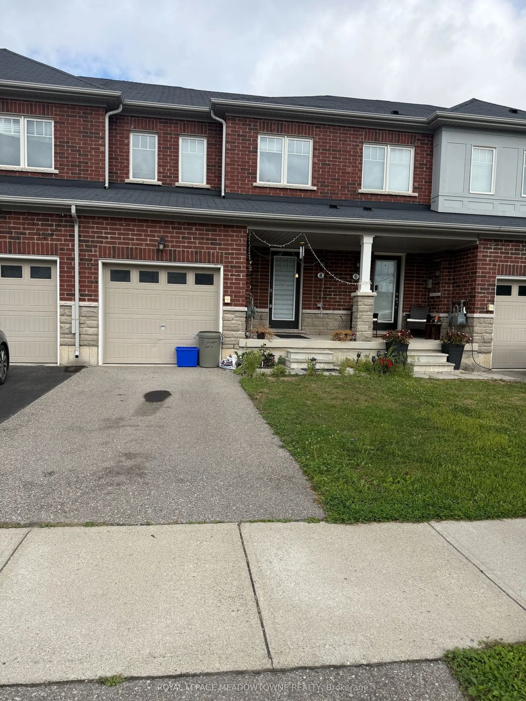 8 Longboat Run, Brantford