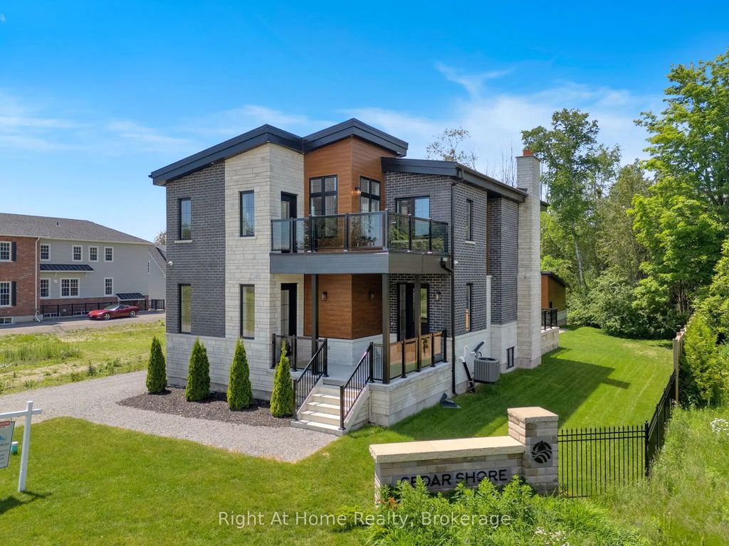 213 Suzanne Mess Boulevard, Cobourg