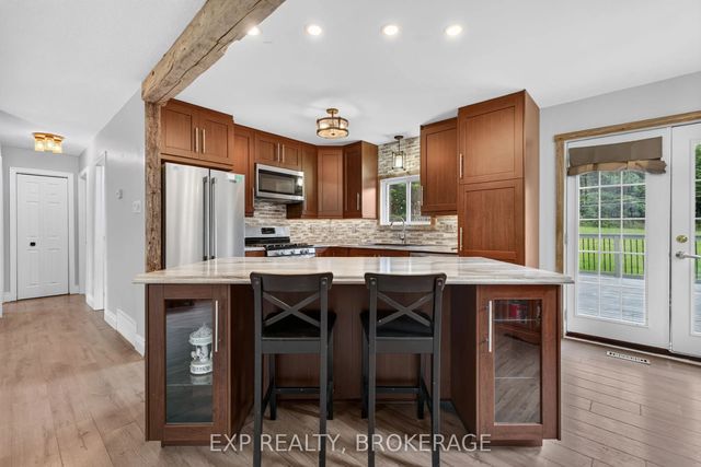 9009 Perth Road, Rideau Lakes