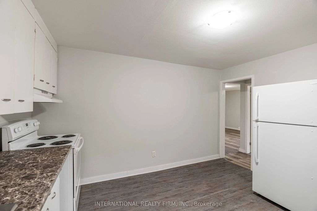 75 King Edward Avenue, London South