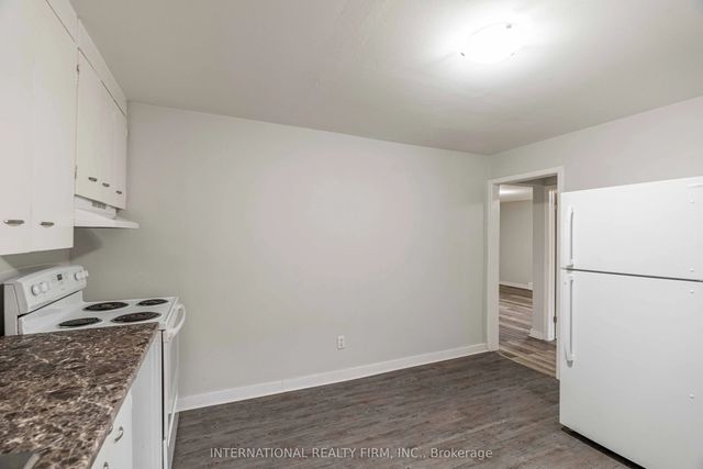 75 King Edward Avenue, London South