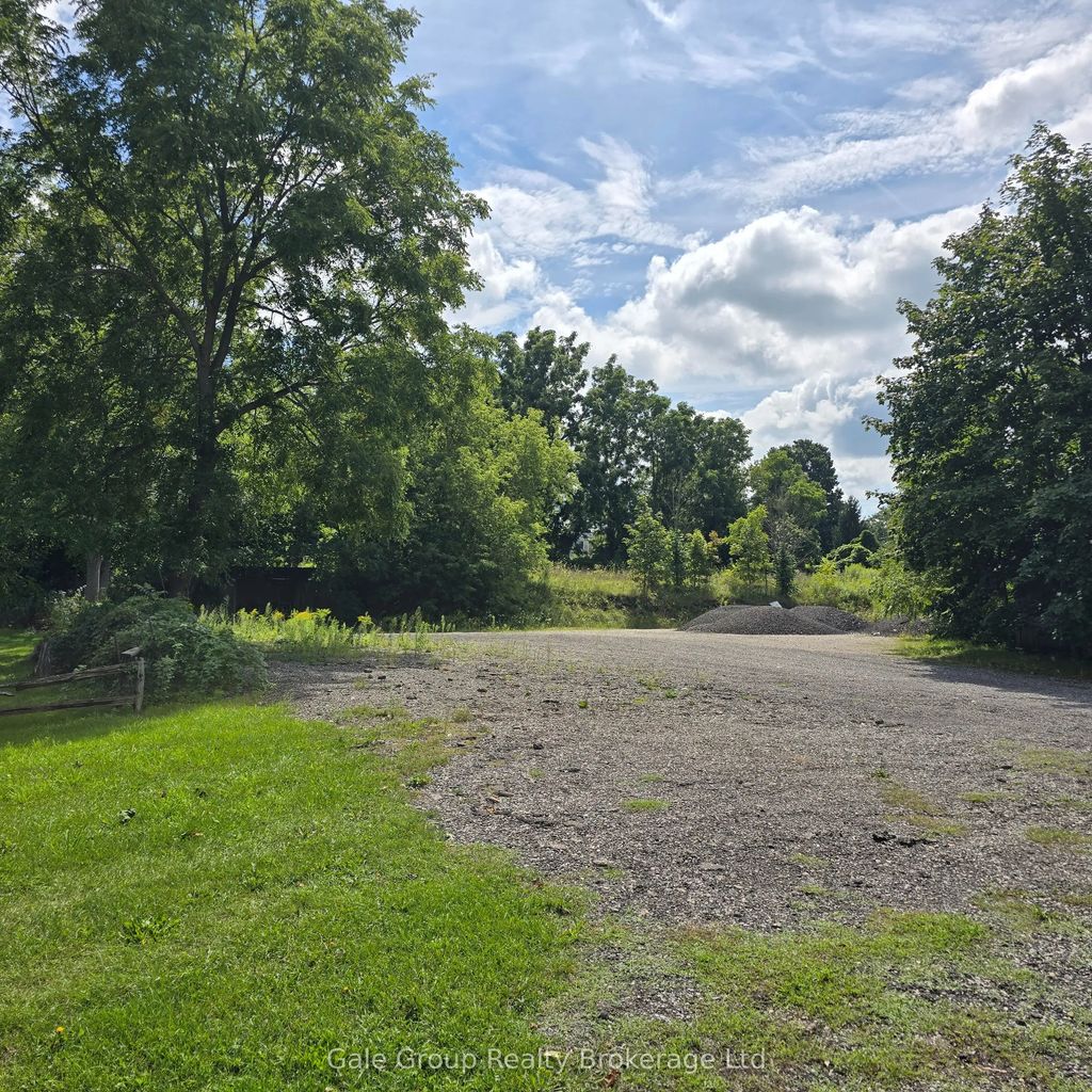 180 Main Street, Woodstock