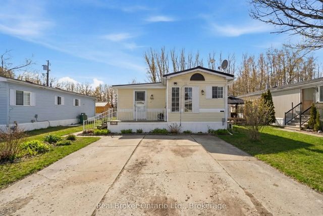 428 Pine Pass, Centre Wellington