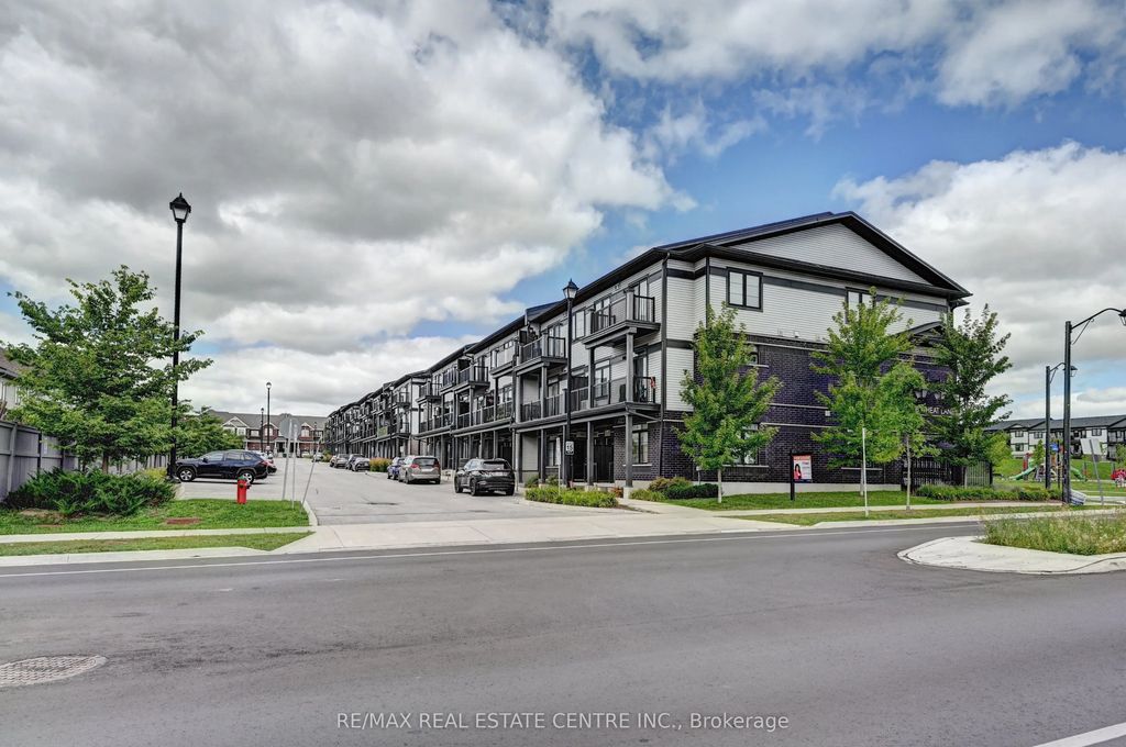 102 Wheat Lane, Kitchener