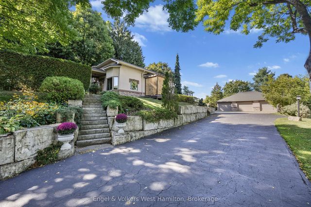 94 8 Highway, Hamilton