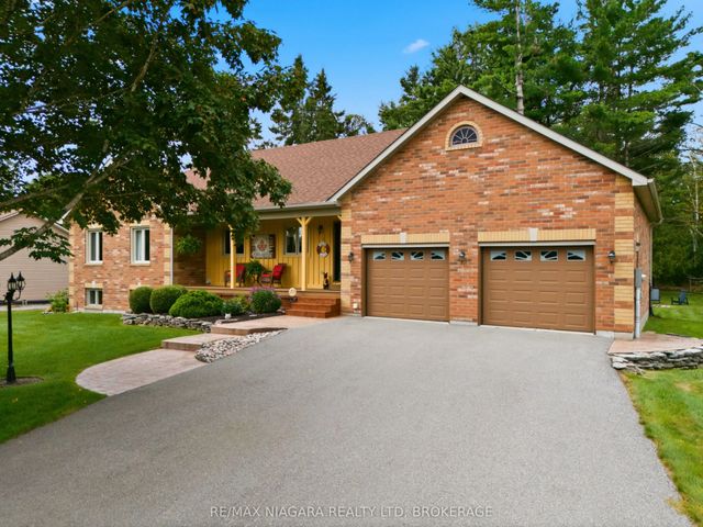 115 Pinewood Boulevard, Kawartha Lakes