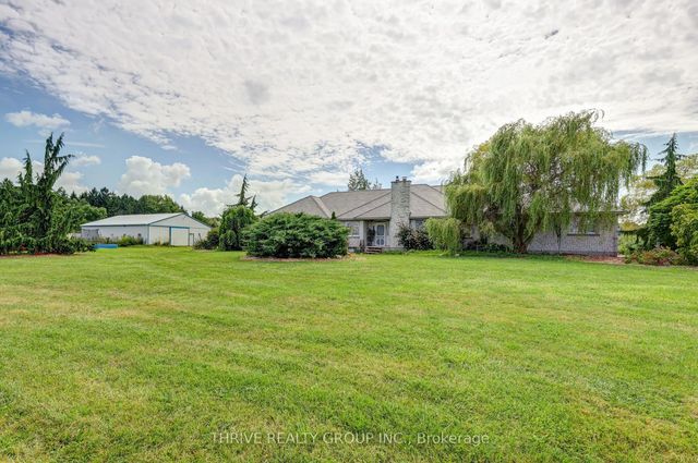 21217 Thames Road, Southwest Middlesex