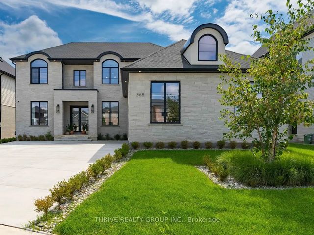 365 Manhattan Drive, London South