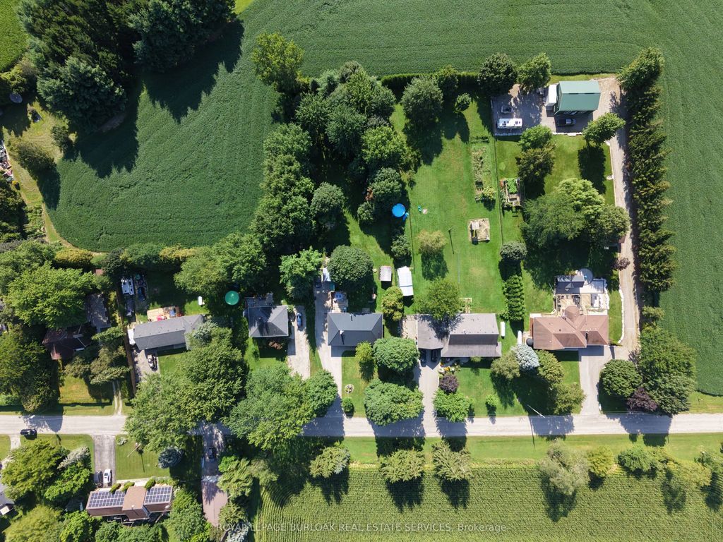 670 Thompson Road, Hamilton