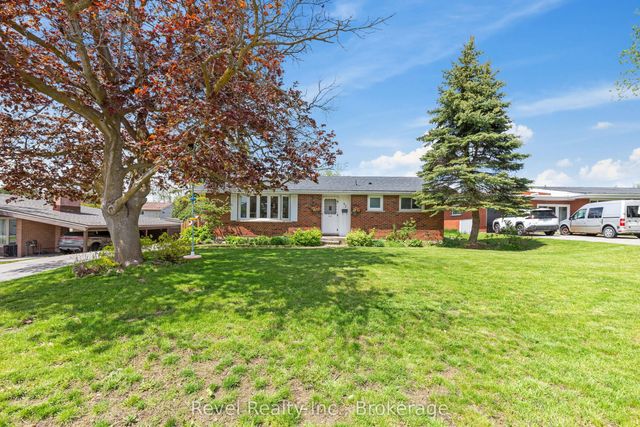42 Kawartha Drive, Kawartha Lakes