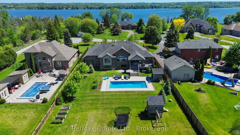54 Settlers Landing Drive, Quinte West