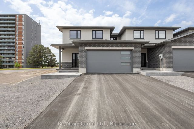 8 Stinson Avenue, Belleville