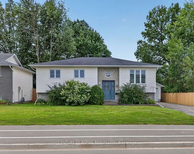 50 Portage Road, Petawawa