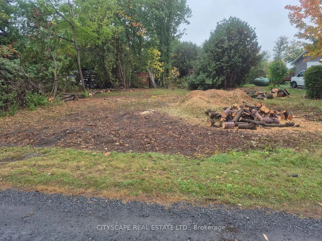 1574 Old Montreal Road, Orleans - Cumberland and Area