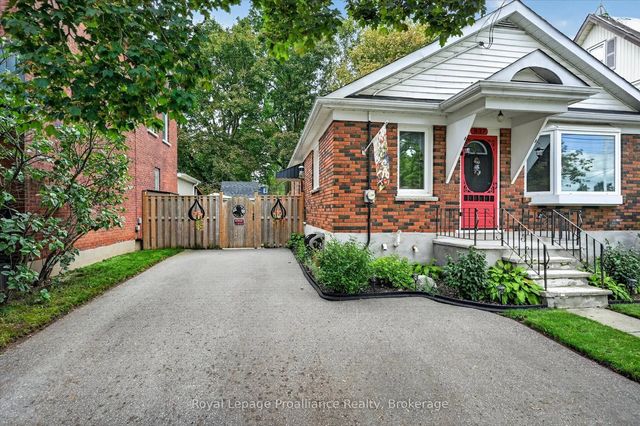 837 Sherburne Street, Peterborough