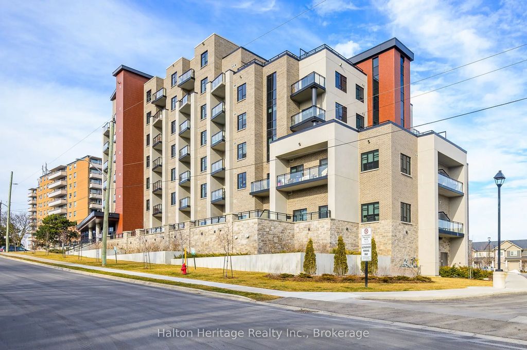 30 Hamilton Street S 313, Hamilton