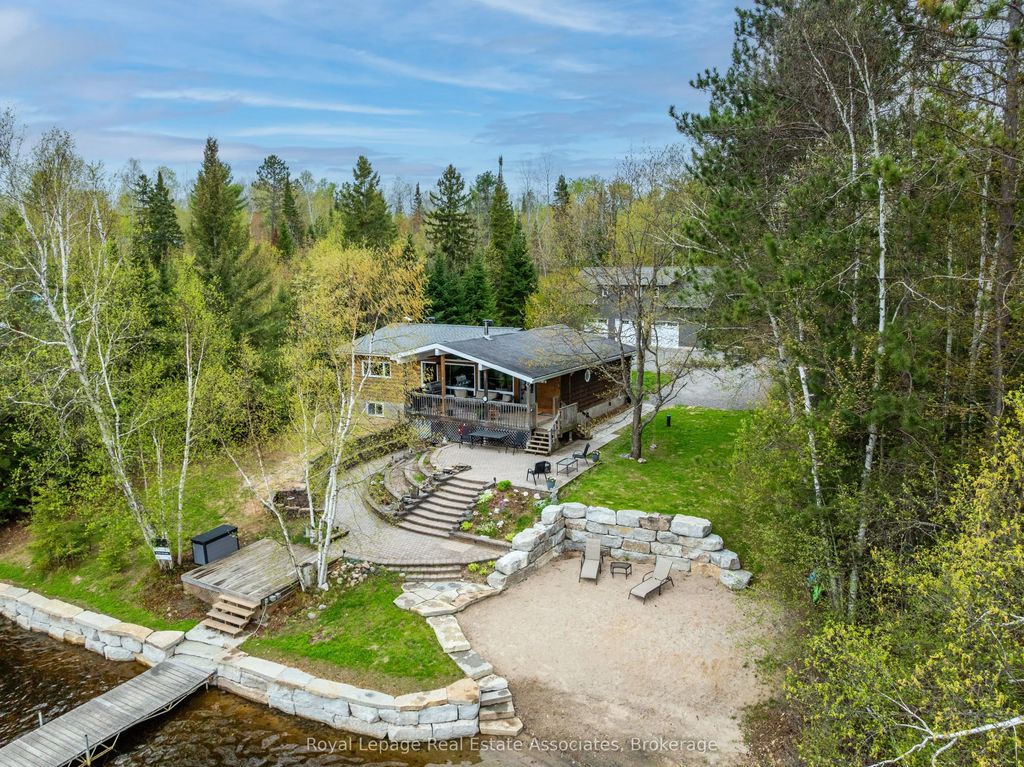 196 Circle Road, Hastings Highlands