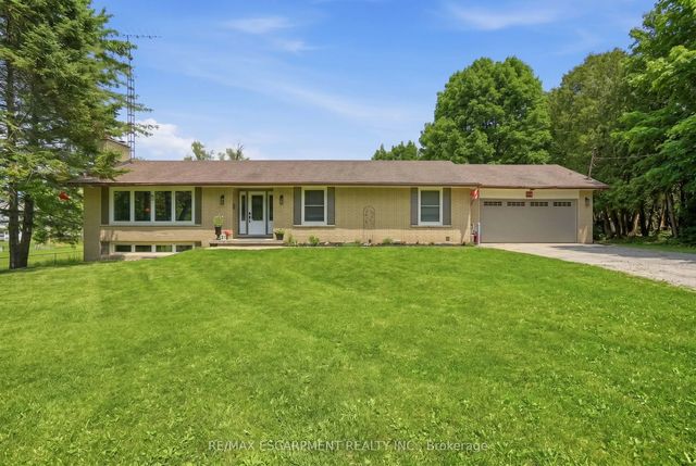 318 Freelton Road, Hamilton