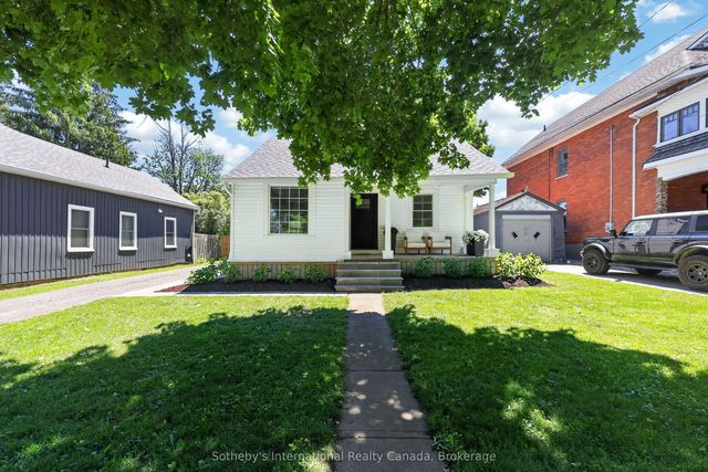 131 Bruce Street S, Blue Mountains