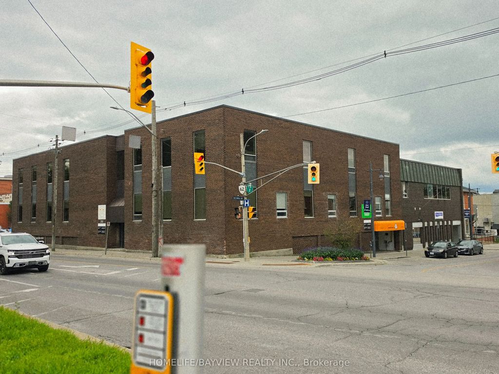 15 Victoria Avenue 202, Belleville