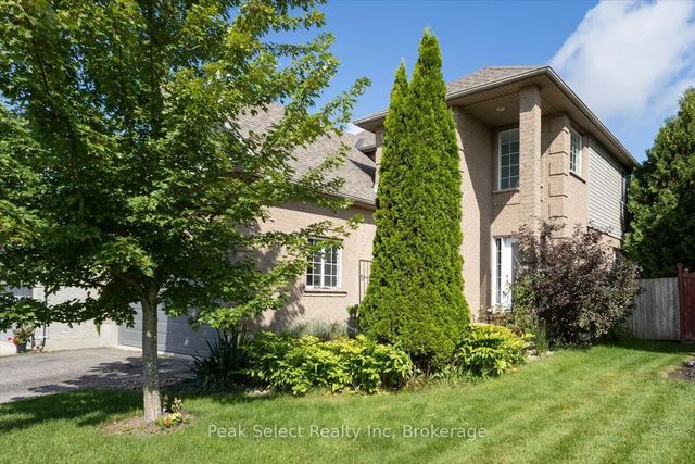 180 Ridgewood Crescent, St. Marys