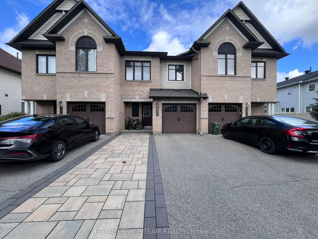 450 Silverstone Way, Barrhaven