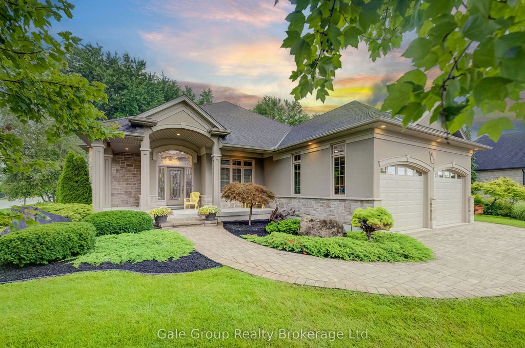 612 Lakeview Drive, Woodstock