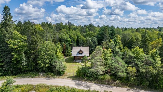 119 Kennebec Road, Addington Highlands