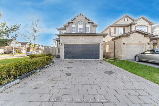 1435 Mickleborough Drive, London North