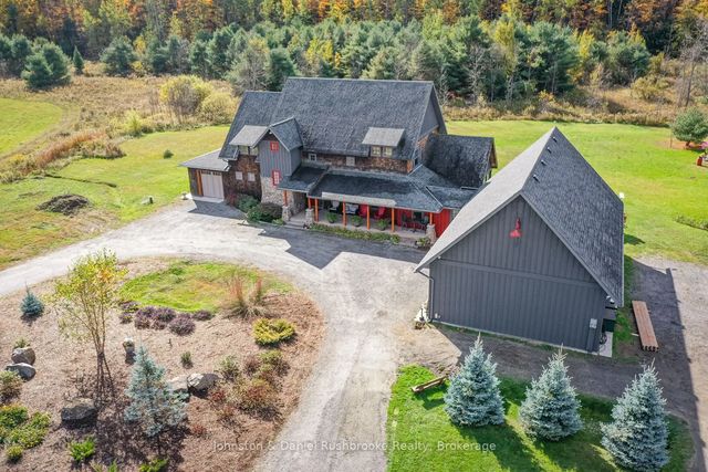 1422 Muskoka Rd 118 Road W, Bracebridge