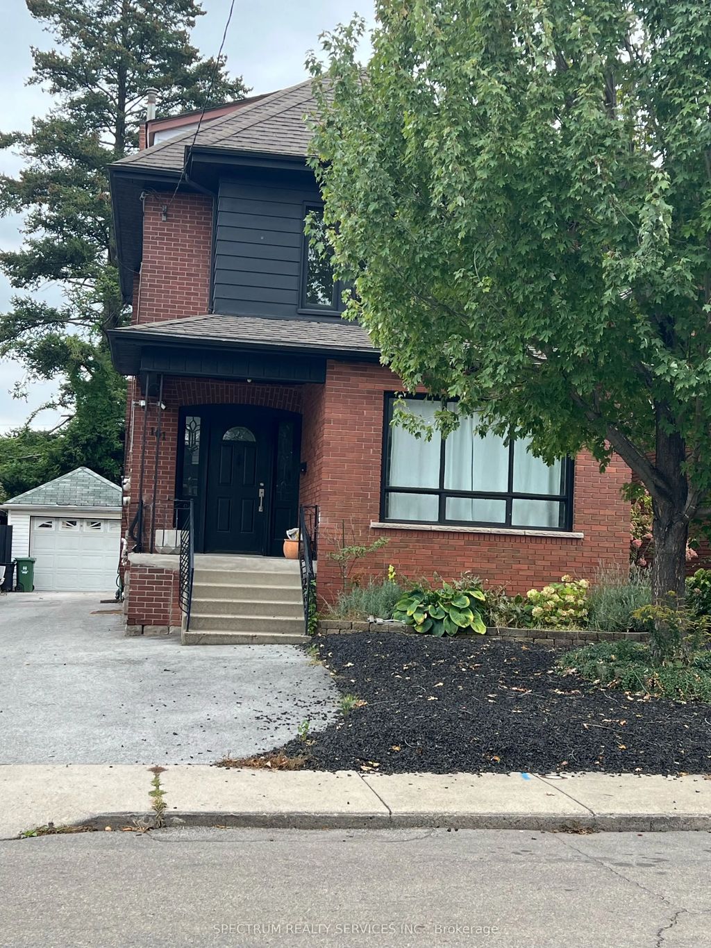 161 Rothsay Avenue, Hamilton