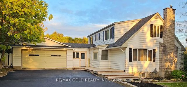 285 North Water Street W, Wellington North