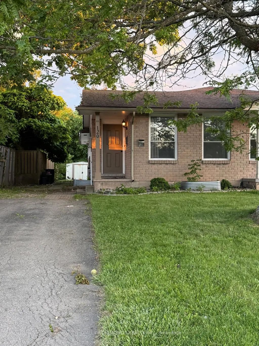 120 Northgate Drive Lower, Welland