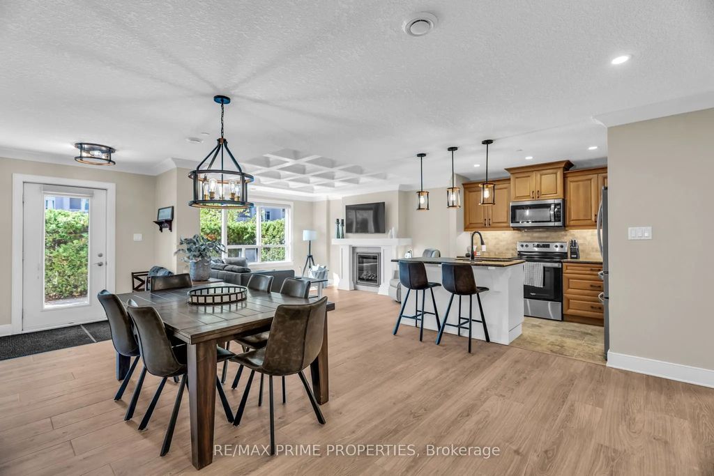 320 Sugarcreek Trail S 110, London North