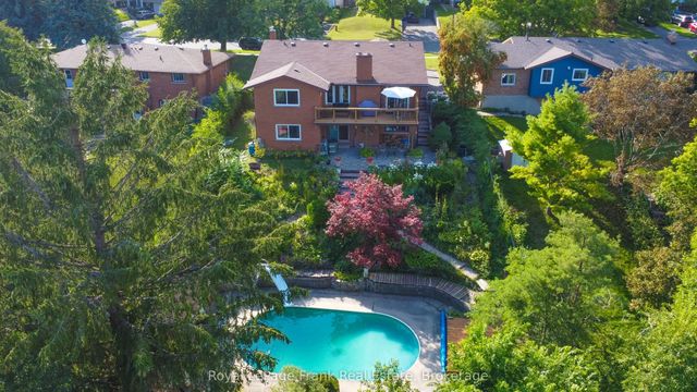 1561 Cherryhill Road, Peterborough