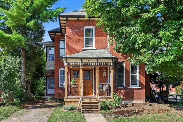 37 Smiths Falls Avenue, Smiths Falls