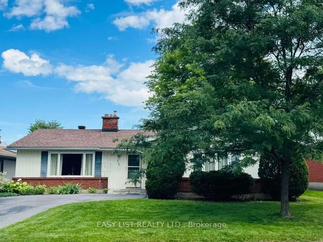 2154 Dutton Crescent, Beacon Hill North - South and Area