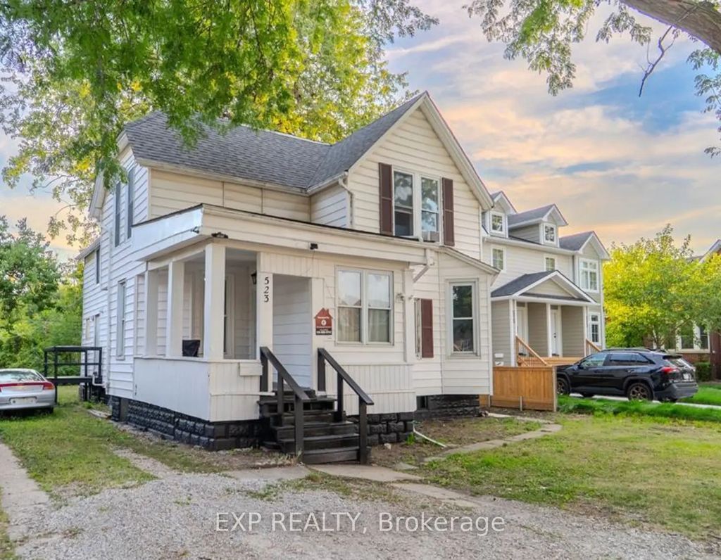 523 Caron Avenue, Windsor