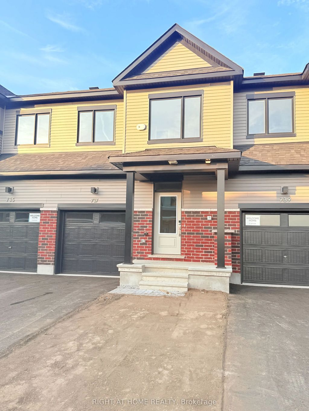 737 Haflinger Row, Stittsville - Munster - Richmond