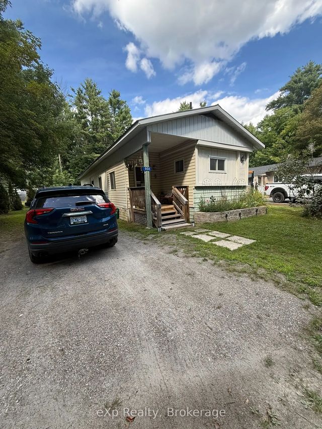 1713 Highway 11 South Highway E 502, Gravenhurst