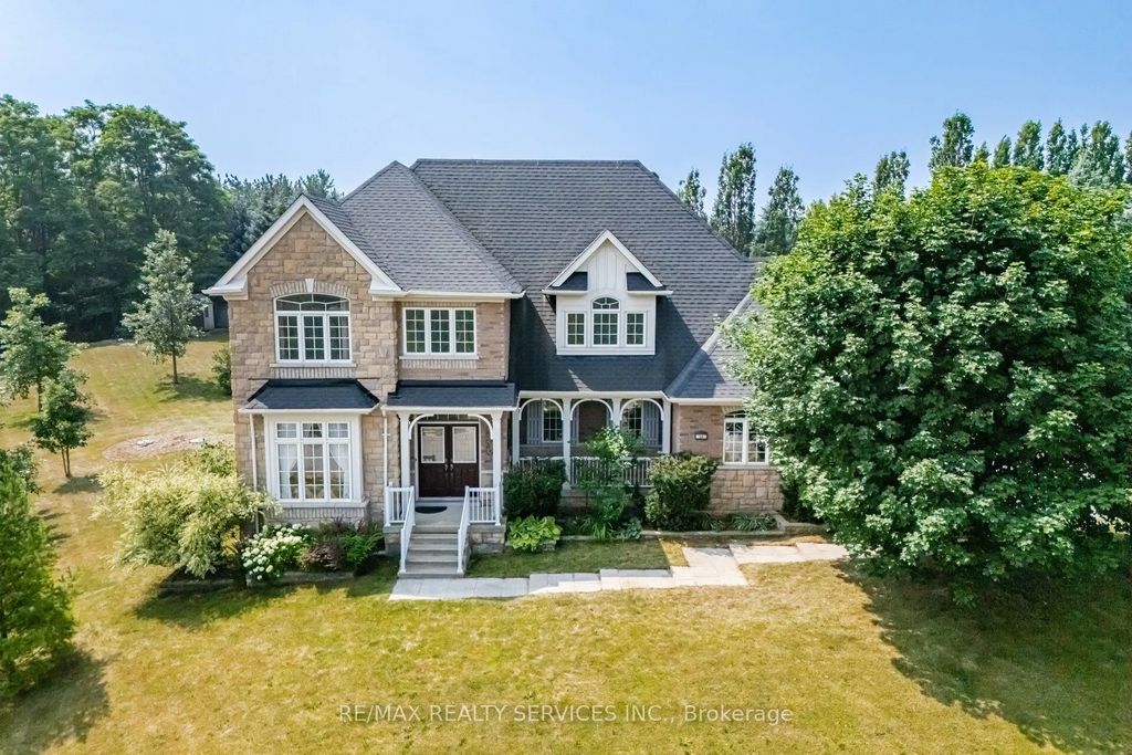 15 Upper Canada Drive, Erin