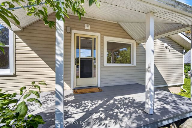 1952 County Rd 6 Road, Douro-Dummer